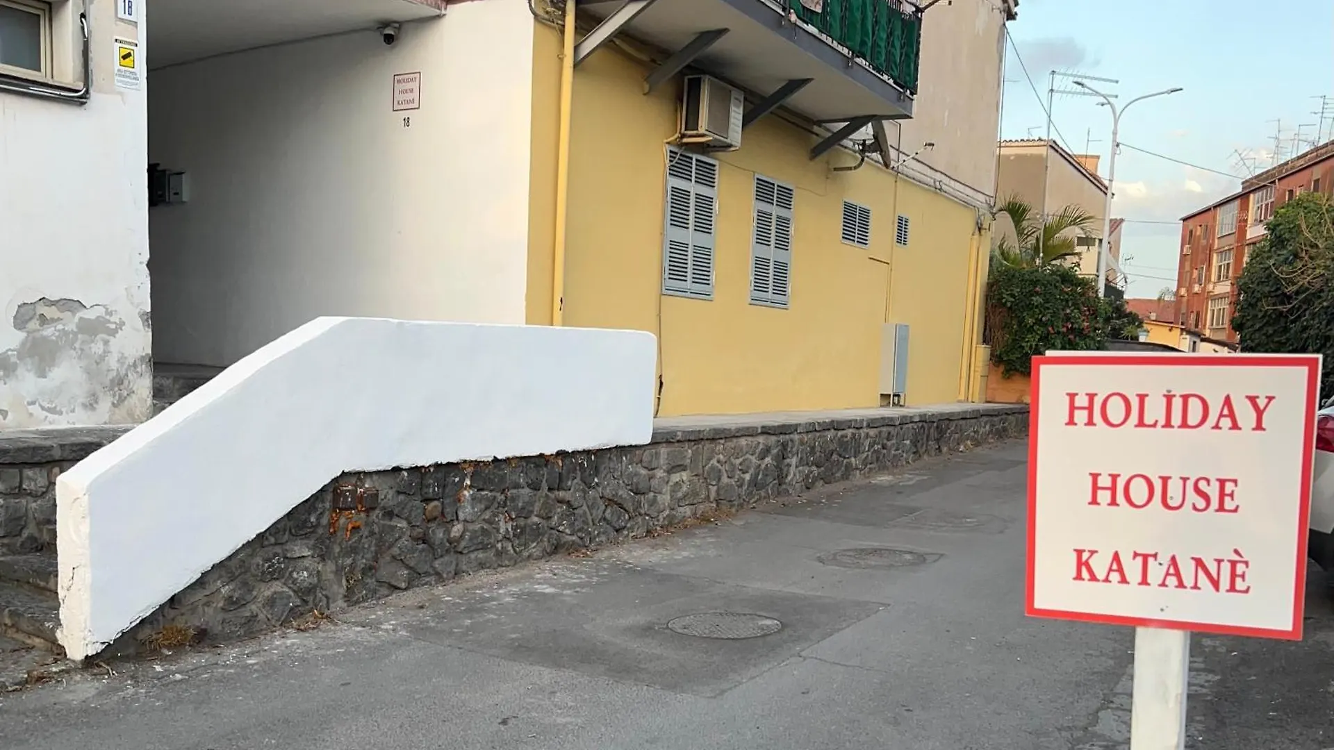 Holiday House Katane Catania 0*,  Italy