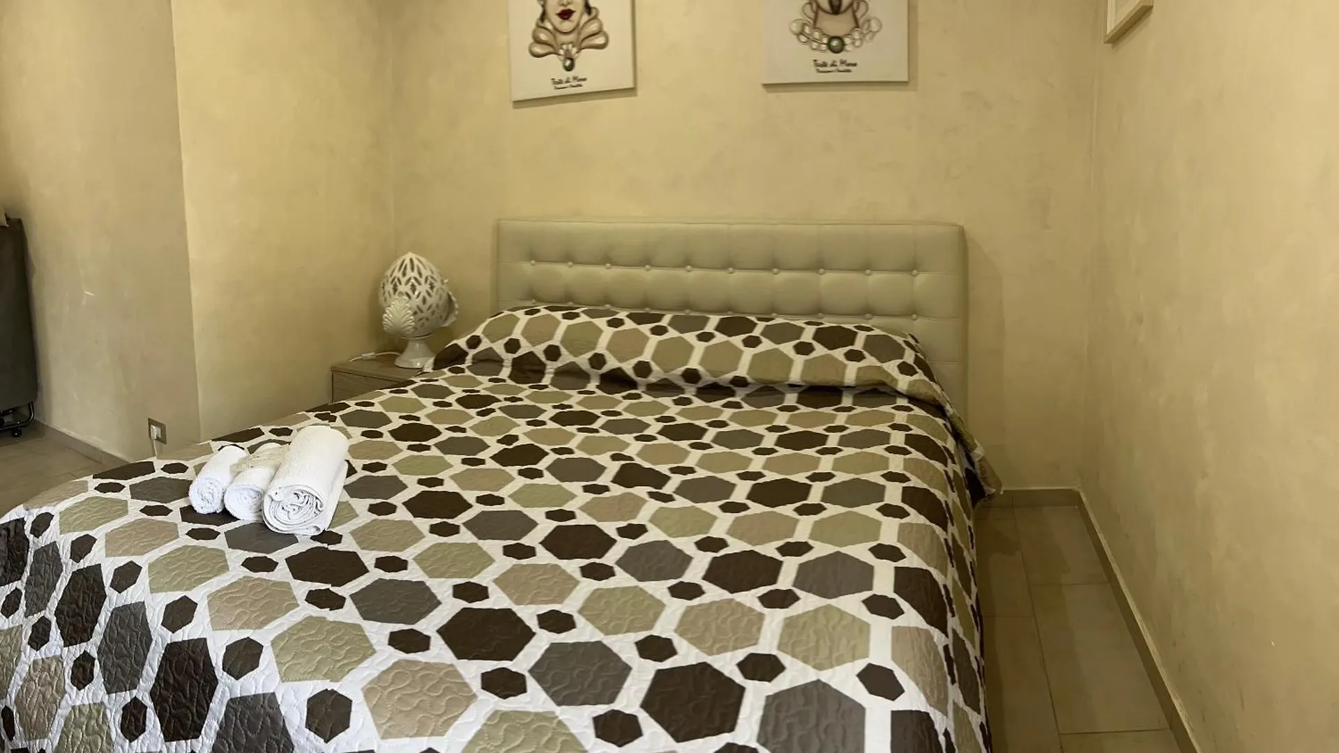 Holiday House Katane Catania Italy